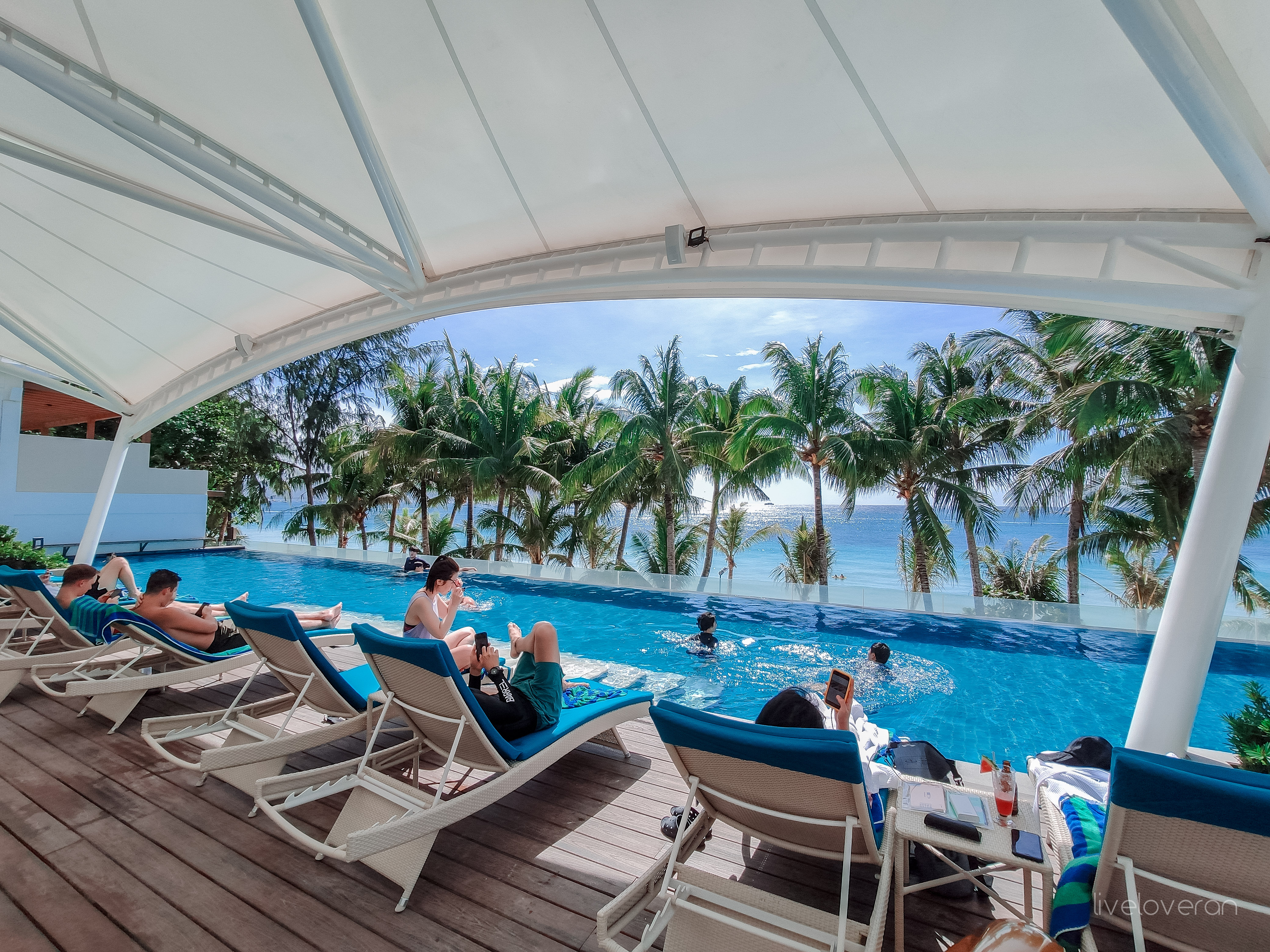 liveloveran henann palm beach review boracay sky pool
